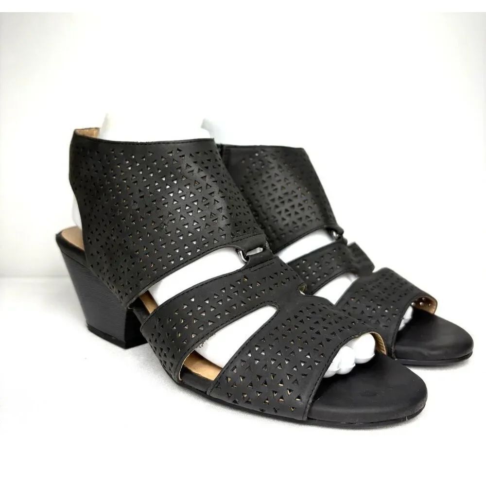SOUL by Naturalizer Black Leather Dez Sandals Perforated Block Heel Women 8.5